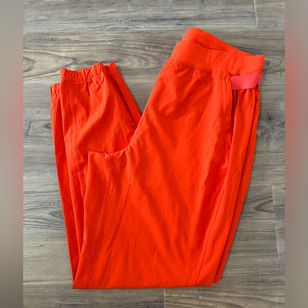 Lululemon pants